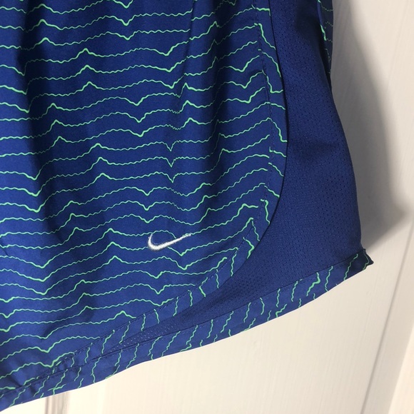 Nike running shorts. Navy blue and green - Picture 2 of 4